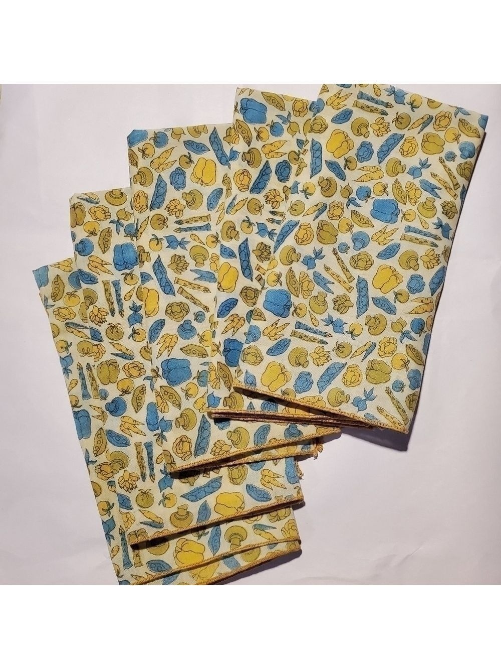 Vtg lot of 5 MCM Mushroom vegetables table linens Napkins set retro - Picture 5 of 8